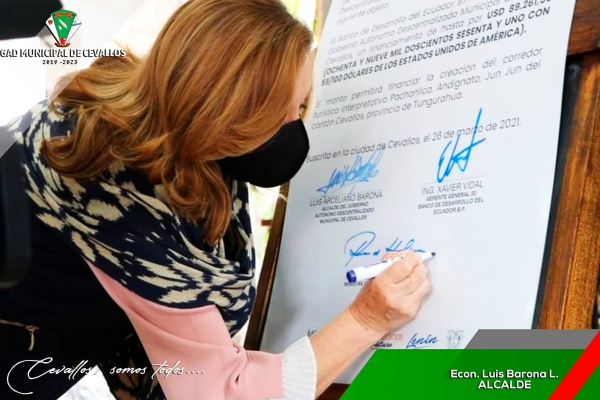 Alcalde analiza creación de una ruta